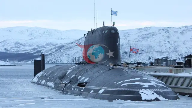 Russiýanyň täze ýadro suwasty gämisi: Murmansk meýdançada