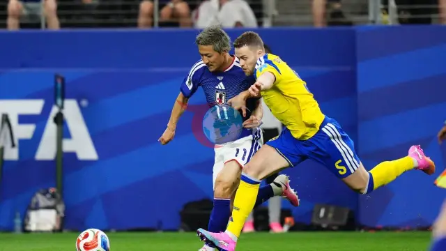 Dünýä çempionatynyň soňky 32-sinde Japanaponiýa we Şwesiýa