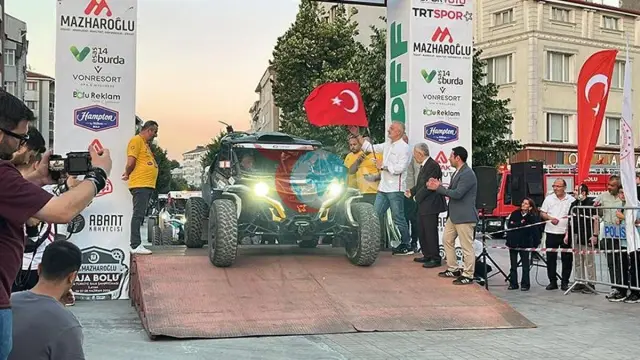 Boluda Başlayan Baja Çempionatı Həyəcanlı Anlar Təqdim edir