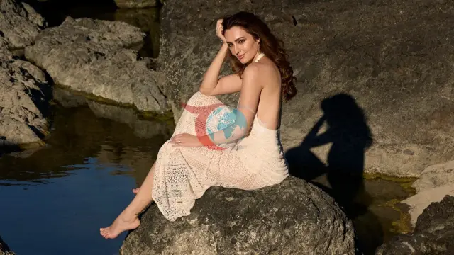Selin Genç'ten Cesaret Dolu Yeni Şarkı: 'İçimde Kalma'