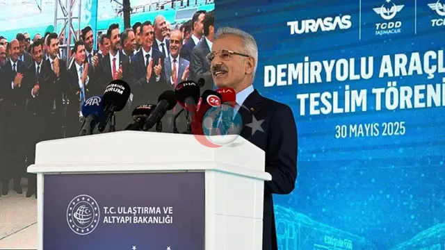 Türkiye'de İlk: TIR Dorsesi Taşıma Vagonu Üretildi