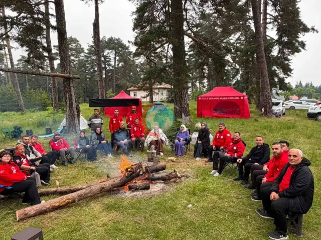 Düzce'de MEB AKUB Ekibi Arama Kurtarma Eğitimi Düzenledi