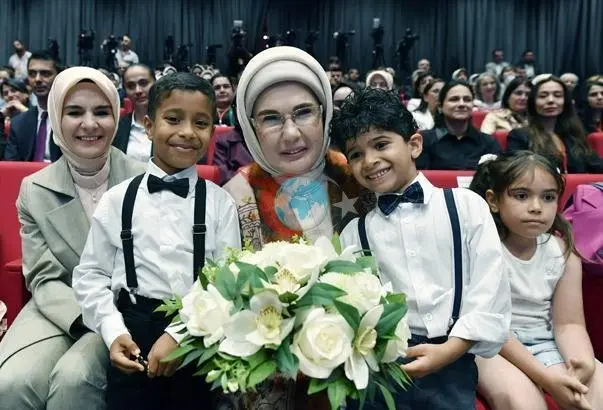 Birinci xanım Ərdoğan: Himayədar ailələrin sayı artacaq