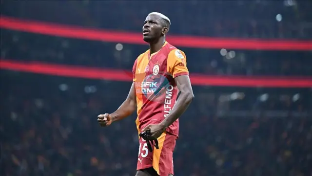 Dünya Nəhəngi Qalatasaray'ın Ulduzu Viktor Osimheni bağladı: Barselona Transferlə bağlı İddia edir!