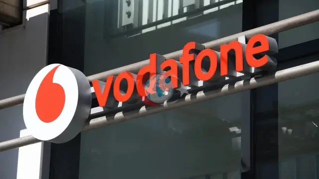 “Vodafone” -da ägirt uly paýlaşyk: Fransuz milliarderi Kawier Niel iň uly paýdar boldy