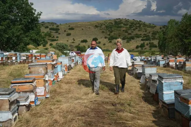 Arıcı Çiftin Göçebe Yaşamına Devlet Eli: Karavan Desteğiyle Gelen Konfor