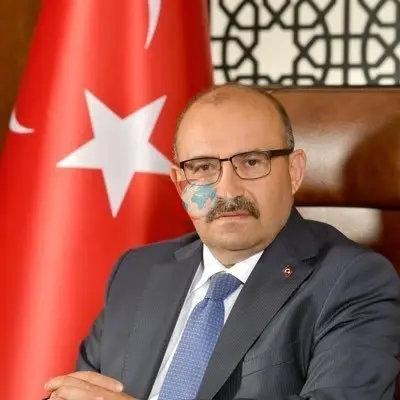 Vali İsmail Ustaoğlunun 15 İyul Mesajı: "Milli İradənin Sarsılmaz Gücü"