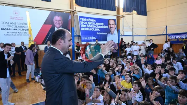 Konya'da Yaz Spor Okulları Coşkusu: 28 İlçede 12 Bin Öğrenci Sahaya İndi