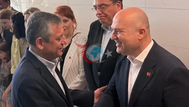 Siyaset Gündeminde Deprem: CHP İzmir Milletvekili Murat Bakan İstifa Ederek Yeni Harekete Katıldı