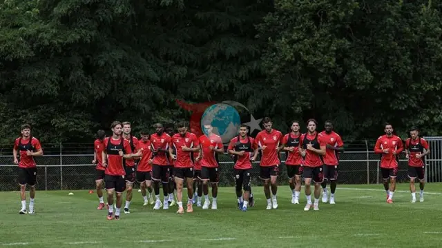 Samsunspor Hollandiya Düşərgəsində Vites dəyişdirdi: Yeni Mövsümə Hazırlıqlar Tam Sürətlə davam edir