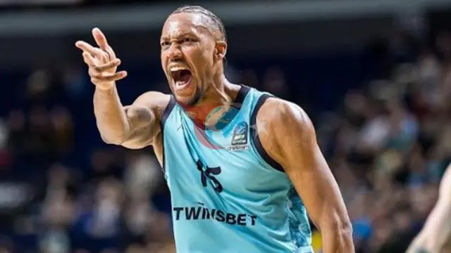 TOFAŞ Tre'Shawn Thurmanın Transferi ilə İrəli Rotasiyasını Gücləndirdi