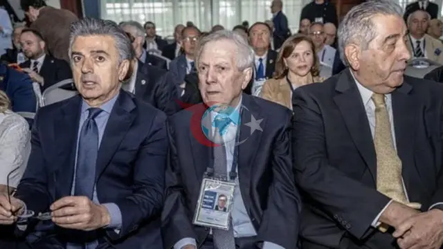 Fenerbahche Futbol A.Ş.da iste'fodagi zilzila: 7 nafar menejer, jumladan Mahmut Uslu, chap, yangi boshqaruv e'lon qilindi!