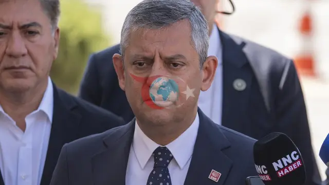 O'zg'ur O'zelning tarixiy iste'fosidan keyin yangi partiya bayonoti: Turkiya Buyuk Millat Majlisidagi muvozanatlar butunlay o'zgardi