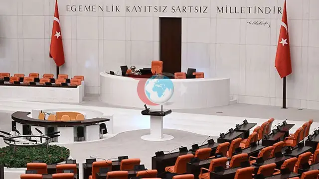 Parlamentda muvozanatlar o'zgarmoqda: Yangi partiyadan keyin xonalar va o'rindiqlarni taqsimlash tugmasi bosildi