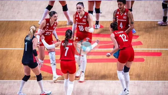 Filenin Sultanları Çin’i Devirdi: A Milli Kadın Voleybol Takımımız Milletler Ligi’nde Finalde!