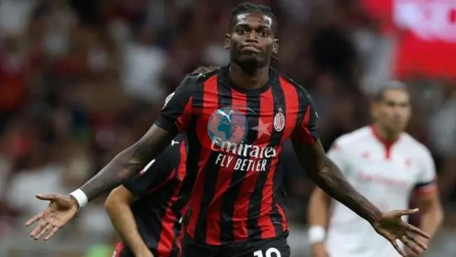 Rafael Leao'dan Fenerbahçe ve Galatasaray Transfer İddialarına Flaş Cevap