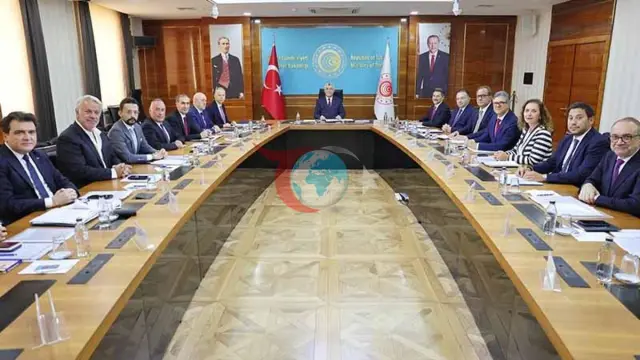 Xizmat eksporti bo'yicha tarixiy rekord: Turkiya Global Arenada Gigantlar Ligasiga ko'tarildi