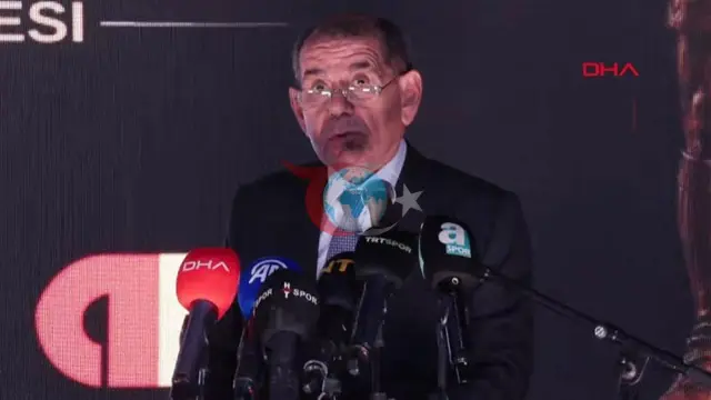 Dursun Özbek'ten Kararlılık Mesajı: "İki Alkış Alacağım Diye Galatasaray'ın Geleceğini Tehlikeye Atmam"