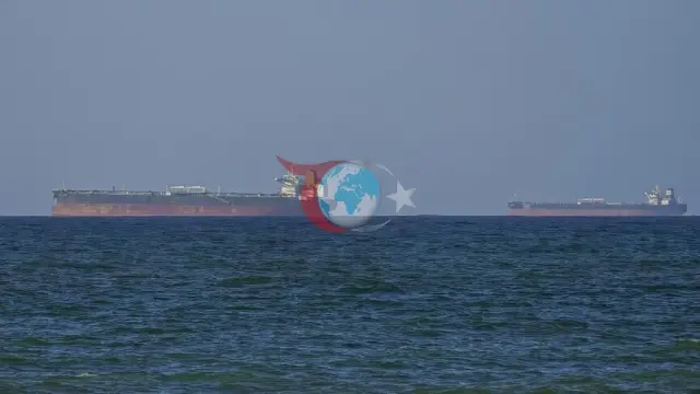 Hürmüz Boğazı'nda Sıcak Saatler: BAE'ye Ait İki Petrol Tankeri Saldırıların Hedefi Oldu