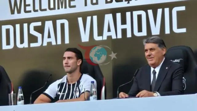 Beşiktaş'ta Dusan Vlahovic Dönemi Resmen Başladı: Tüpraş Stadyumu'nda Tarihi İmza Töreni!