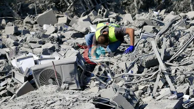 İsrail'den Lübnan'ın Güneyine Şiddetli Hava Saldırısı: Nebatiye'de 7 Ölü, 3 Yaralı