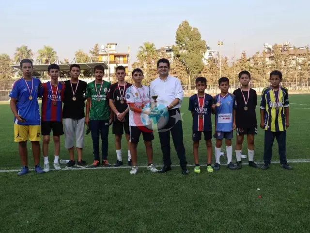 Arsuz'da Yaz Kur'an Kursu Öğrencileri Yeşil Sahada Buluştu: Şampiyon Belli Oldu!