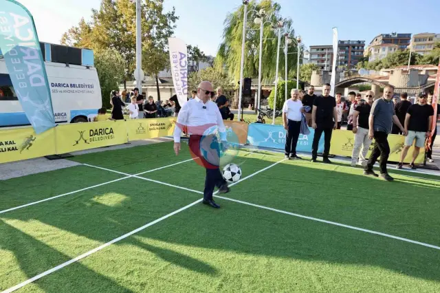 Darıca'da Spor Şöleni Başladı: Ayak Tenisi Turnuvası'nda Büyük Heyecan