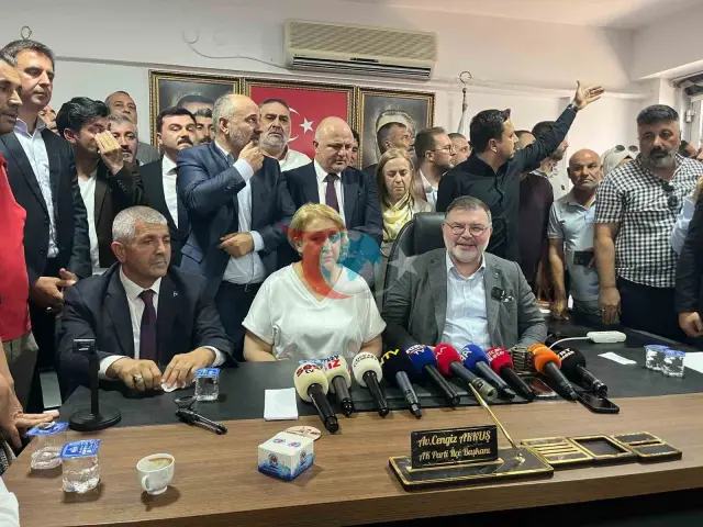 Мендерес әкімінің орынбасары Асуман Шеннің алғашқы мәлімдемесі: «Біз қызмет ету міндетін өзімізге алдық»