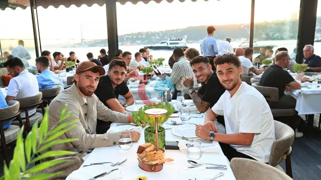Beşiktaşdakı kritik oyundan əvvəl böyük görüş: Vincenzo Italianodan komandanın mənəvi şam yeməyi