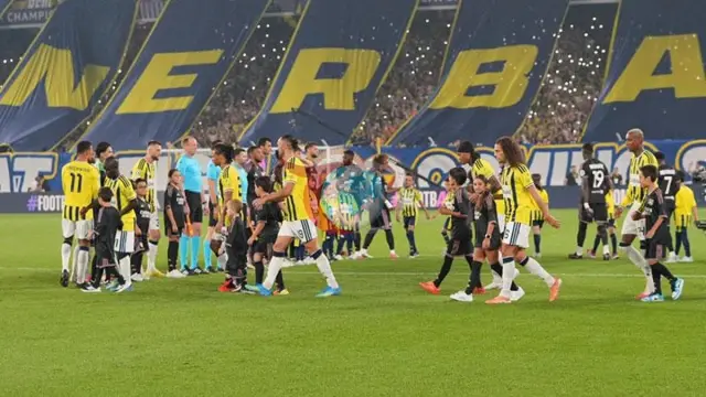 Fenerbahçe Lyon Karşısında Tur Kapısını Araladı: Şükrü Saracoğlu'nda Nefes Kesen 1-1'lik Eşitlik