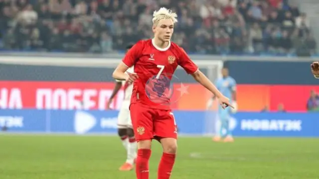 Galatasaray Yeni 10 Numarasına Kavuşuyor: Aleksey Batrakov İstanbul Yolunda!