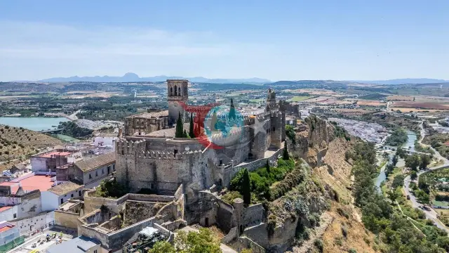 İspanya’da 1000 Yıllık Tarihi Arcos Kalesi 104 Yıl Sonra 7.9 Milyon Euroya Satışa Çıkarıldı