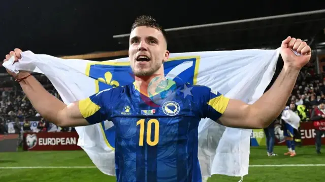 Galatasaray, Aleksey Batrakov'un Ardından Ermedin Demirovic Bombasını Patlatıyor: Stuttgart ile Pazarlıklar Son Aşamada!