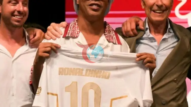 Futbol dünyasında tarixi dönüş: Ronaldinyo 46 yaşında sahəyə qayıdır!