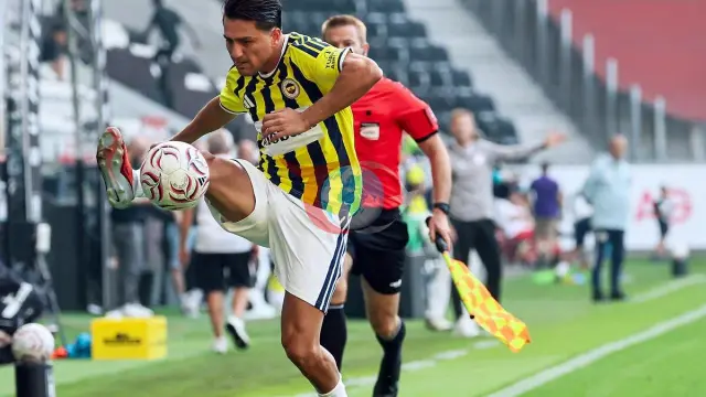 Fenerbahçe'de Yaprak Dökümü Sürüyor: Cengiz Ünder'in Yeni Adresi Herkesi Şaşırtacak!
