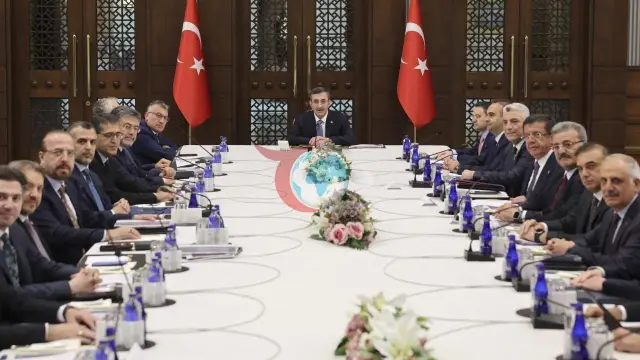 Ekonomi Koordinasyon Kurulu Beştepe'de Toplanıyor: 3 Yıllık Yeni Yol Haritası Masada