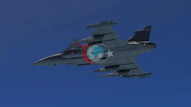 Macaristan'da Askeri Hareketlilik: Gripen Tipi Savaş Uçağı Düştü!