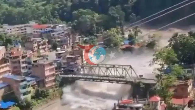 Nepal'de Bhotekoshi Nehri Taştı: Ani Sel Felaketinde 8 Kişi Hayatını Kaybetti, 13 Polis Kayıp