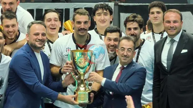 Hentbolda Tarihi Gece: İlk Cumhurbaşkanlığı Kupası Beşiktaş’ın Oldu!