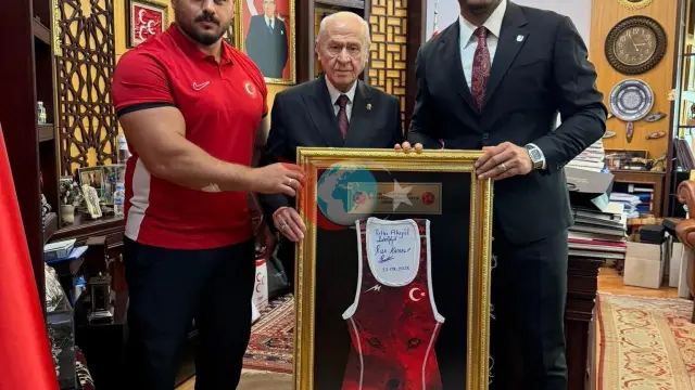 Taha Akgül ve Rıza Kayaalp'ten Devlet Bahçeli'ye Anlamlı Ziyaret: Türk Güreşinin Geleceği Masaya Yatırıldı