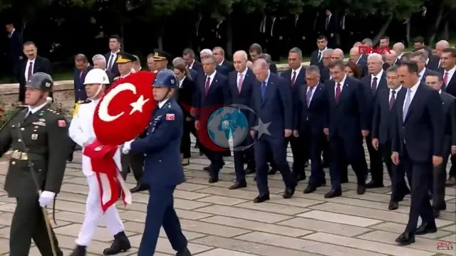 Cumhurbaşkanı Erdoğan'dan Anıtkabir'e Anlamlı Ziyaret: Devletin Zirvesi Ata'nın Huzurunda