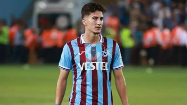 Trabzonspor'da Sıcak Gelişme: Genç Yıldız Göktan Gürpüz Yeni Takımına İmza Attı!