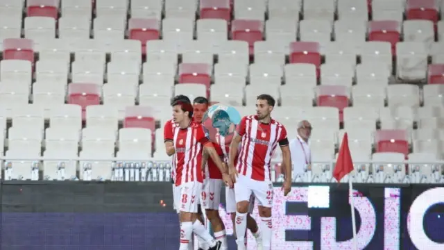 Ekenler Beton Sivasspor'da Kriz Derinleşiyor: Galibiyet Hasreti 6 Maça Çıktı!