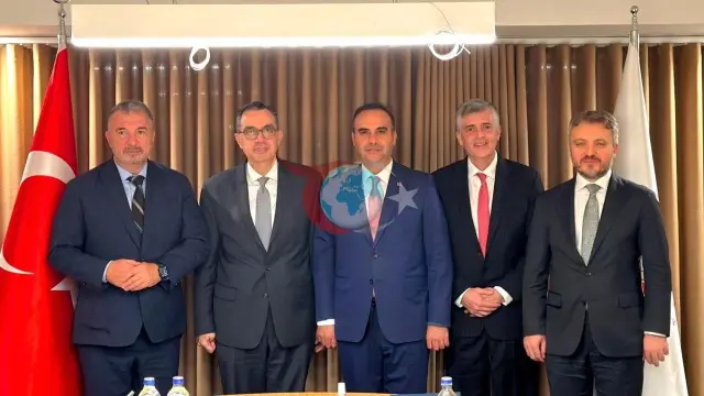 Türkiye'nin Sanayi ve Teknoloji Hamlesi Küresel Finansın Merceğinde: Bakan Kacır IFC Heyetiyle Buluştu