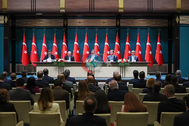 Türkiye'nin 3 Yıllık Yol Haritası Belli Oldu: Yeni Orta Vadeli Program Resmi Gazete'de