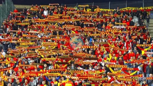 Göztepe'de Luka Gugeshashvili'den Taraftara Sert Tepki: "Bugün Yaptığınız Şey Taraftarlık Değildi"