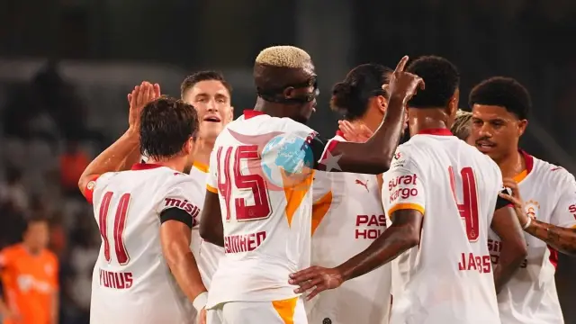 Galatasaray'ın Sporting Kamp Kadrosu Açıklandı: 3 Önemli Yıldız Kadroda Yok!