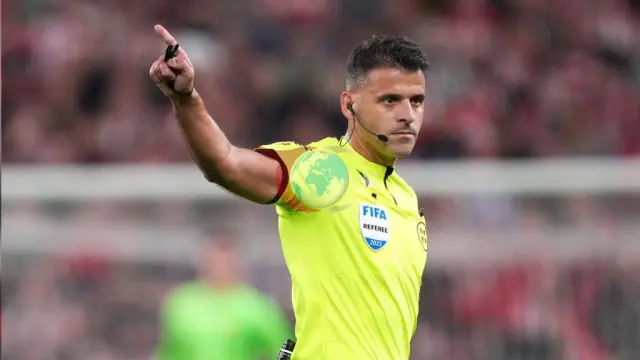 Fenerbahçe - Roma Dev Maçının Hakemi Açıklandı: Düdük Jesus Gil Manzano'da!