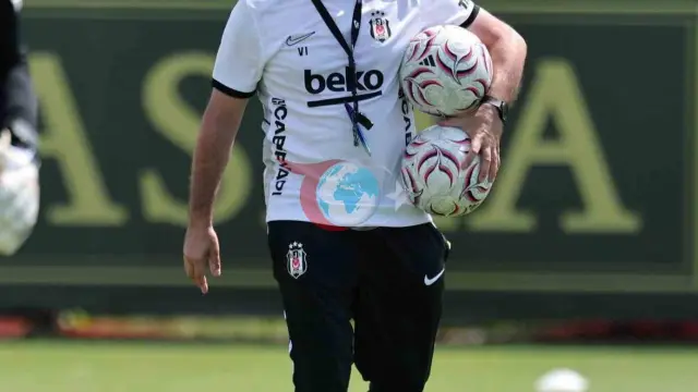 Beşiktaş'ta Rotasyon Rüzgarları: Vincenzo Italiano, Erzurumspor Karşısında Kadroyu Değiştiriyor!