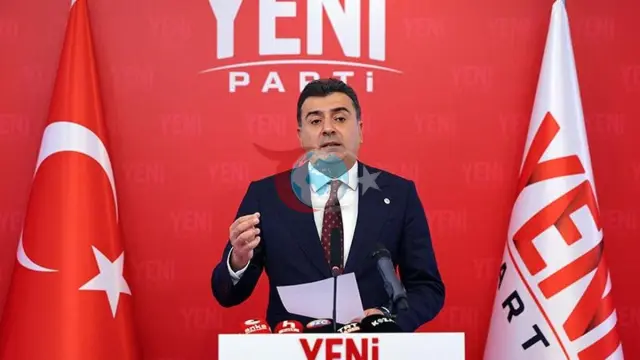 Yeni Parti Sözcüsü Zeynel Emre'den Üsküdar Çıkışı: "Siyasi Bir Darbe ve Gasp Süreci Yaşanıyor"